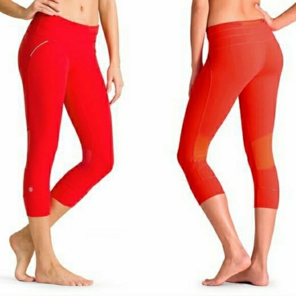 Athleta Orange Relay‎ Capri Leggings Size S - Picture 1 of 5